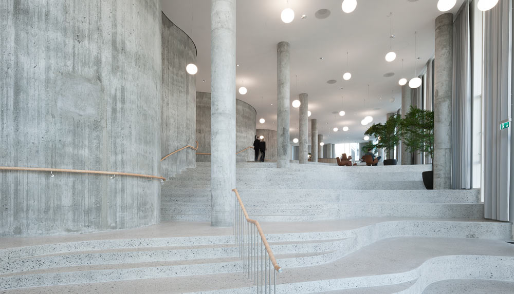Slipad och polerad betongyta med högblank finish